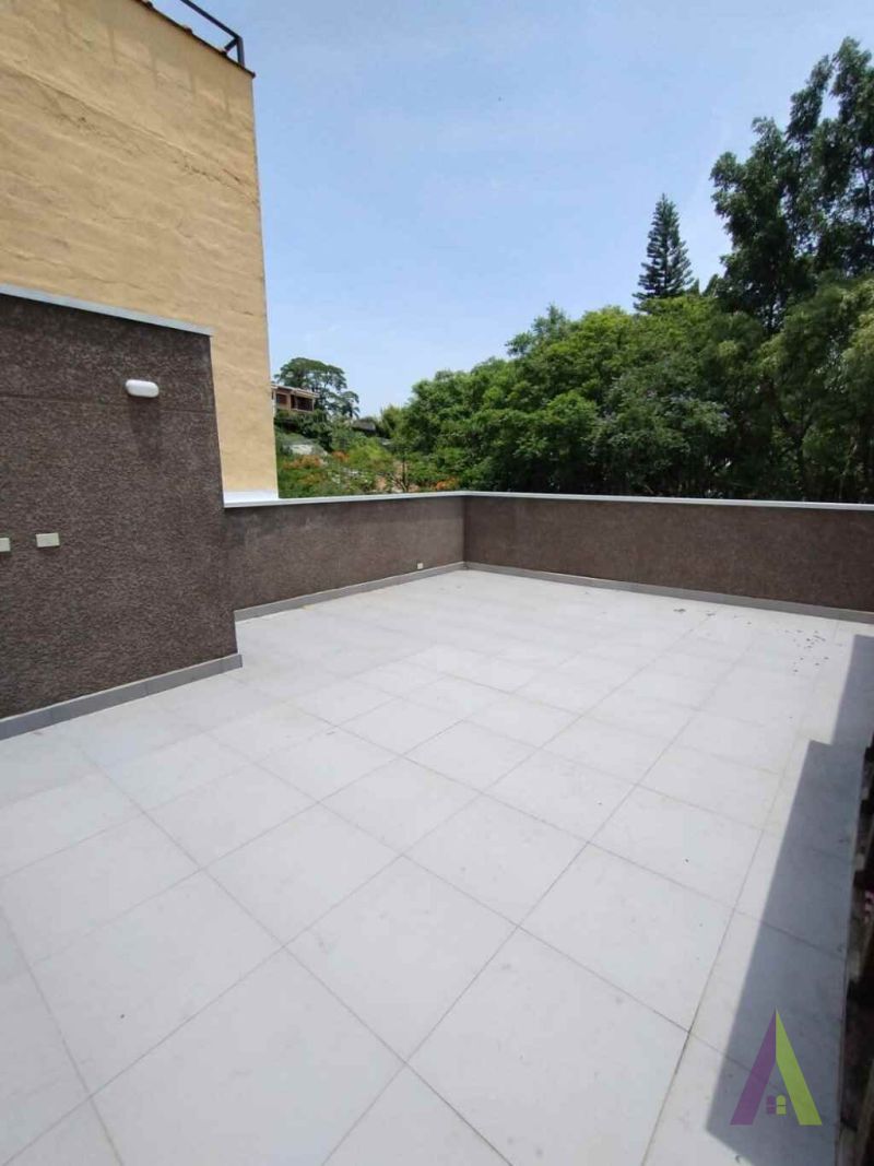  Apartamento em bairro tradicional de  São Roque! 