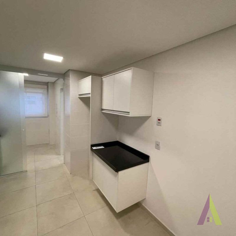 Apartamento com Sala de Jantar Integrada em São Roque!