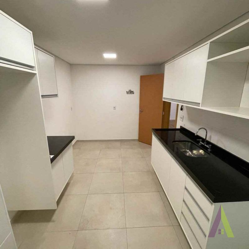 Apartamento com Sala de Jantar Integrada em São Roque!