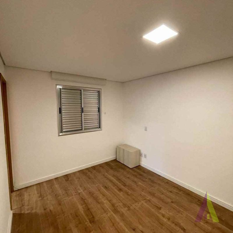Apartamento com Sala de Jantar Integrada em São Roque!