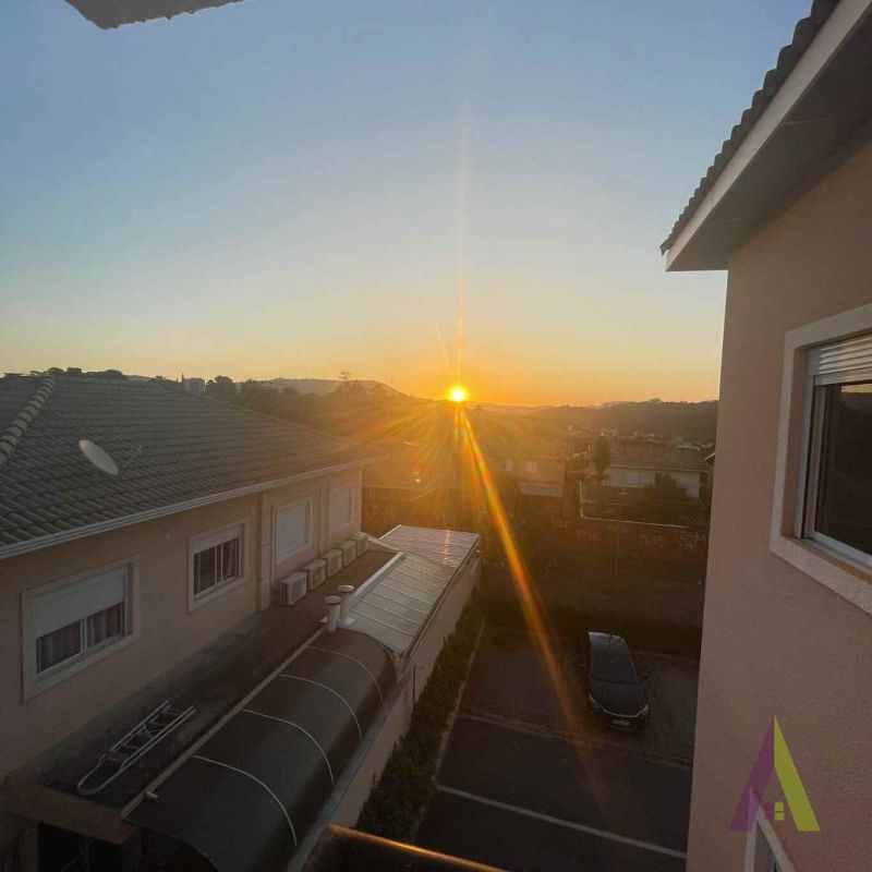 Apartamento Rico em Planejados situado em Condomínio Clube em São Roque!