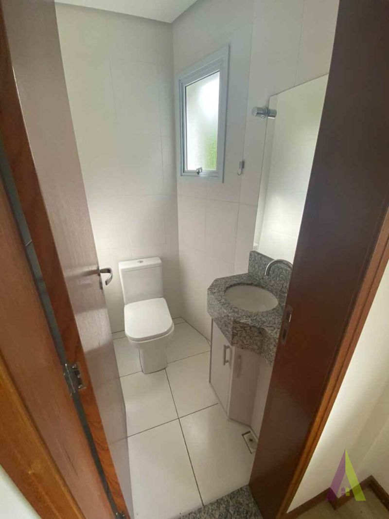  Apartamento Amplo no Centro da Cidade de São Roque!