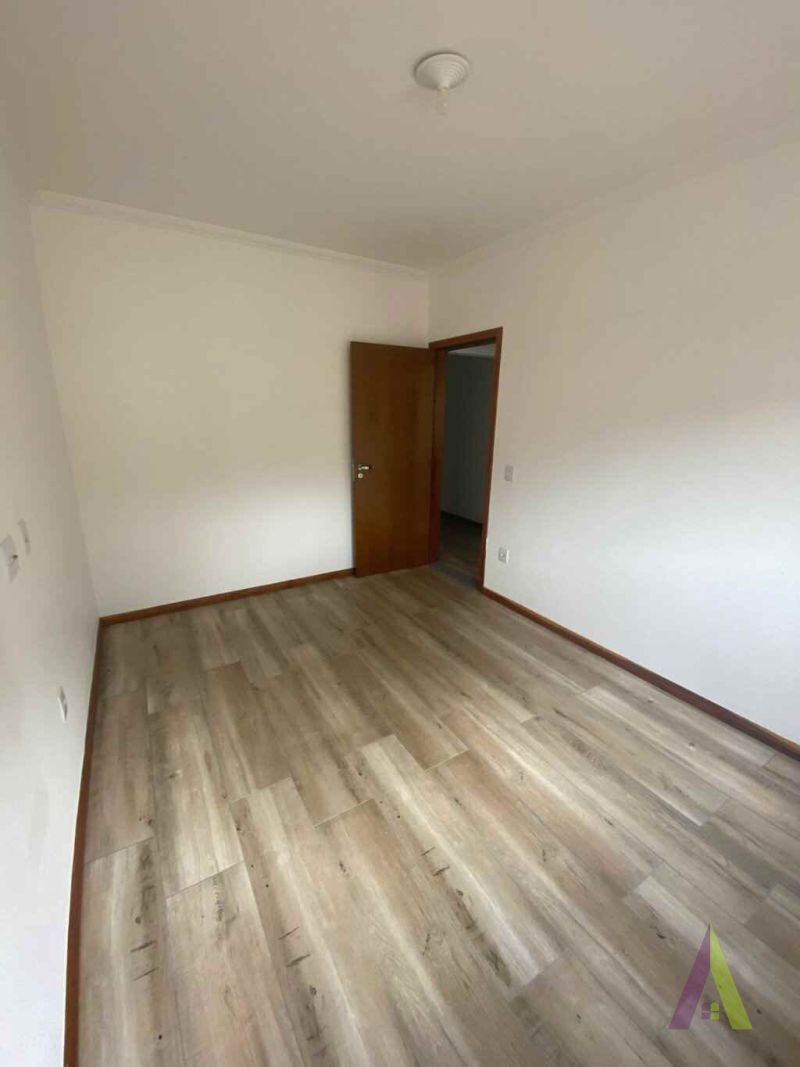  Apartamento Amplo no Centro da Cidade de São Roque!