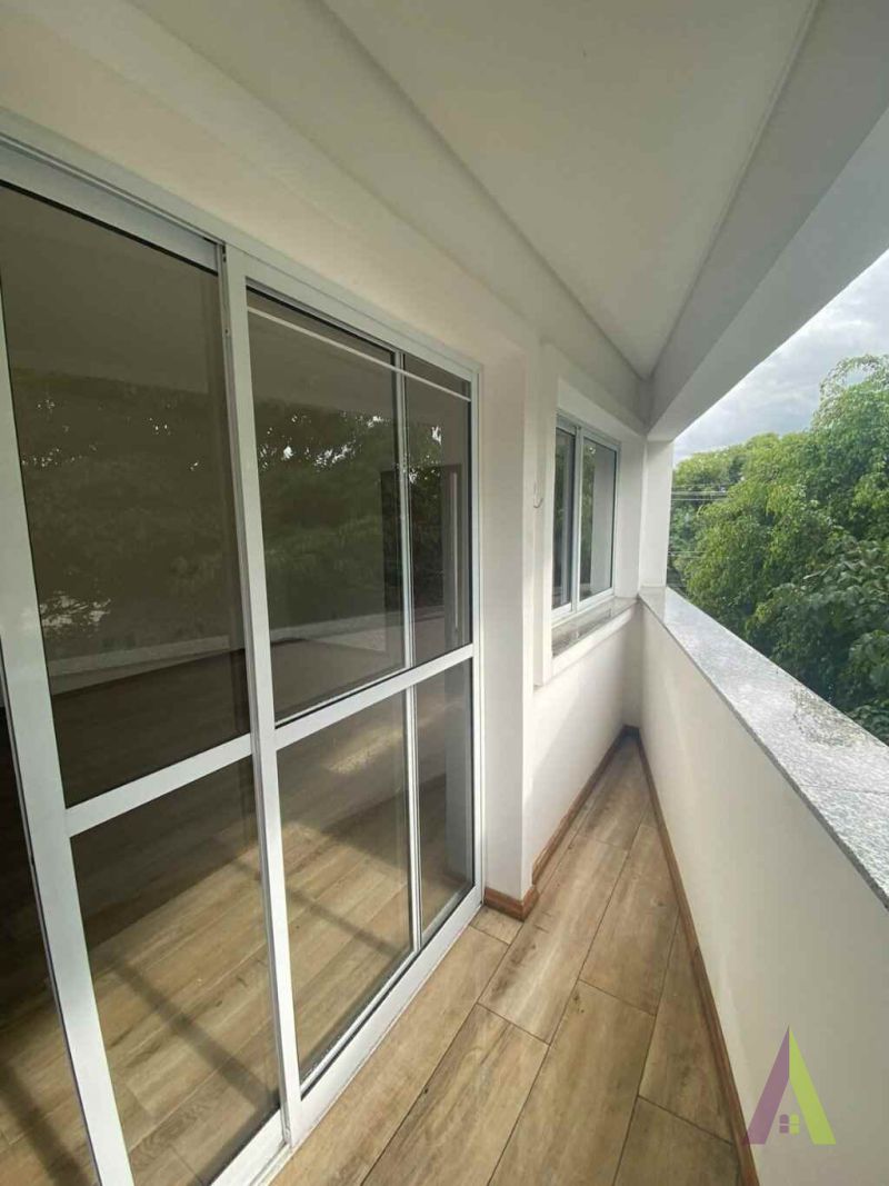  Apartamento Amplo no Centro da Cidade de São Roque!