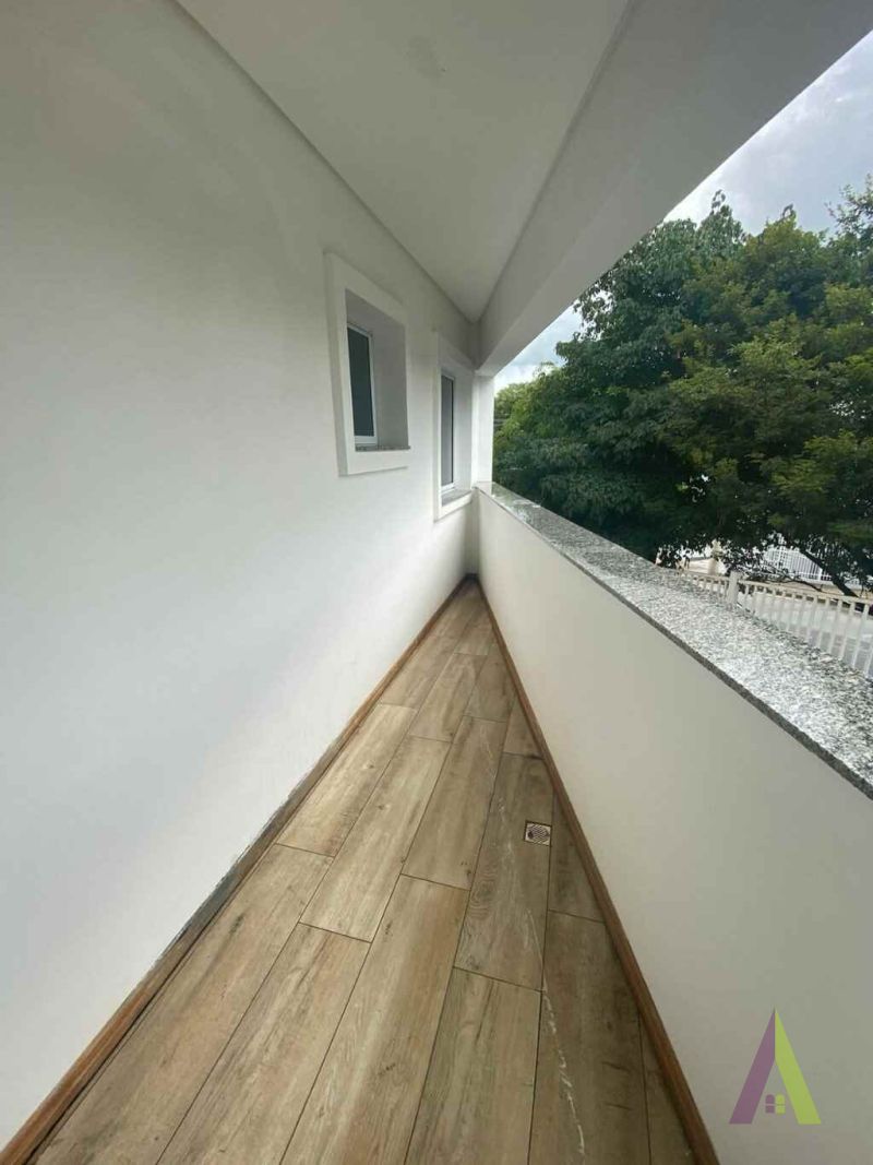  Apartamento Amplo no Centro da Cidade de São Roque!