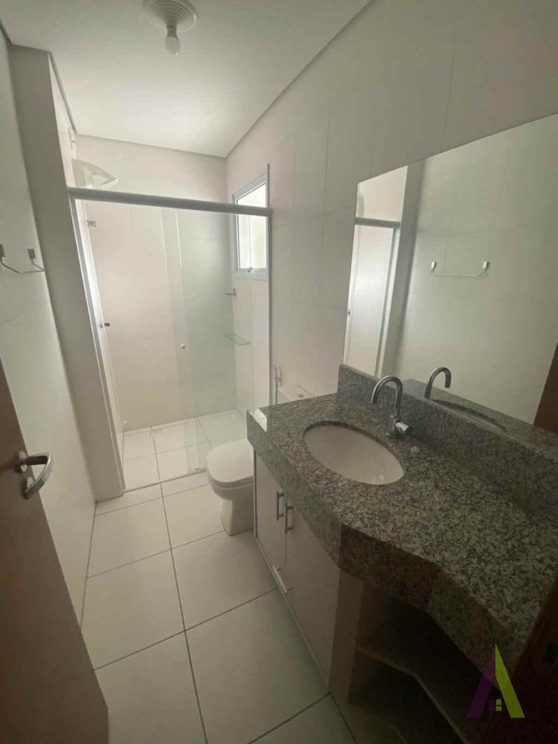  Apartamento Amplo no Centro da Cidade de São Roque!