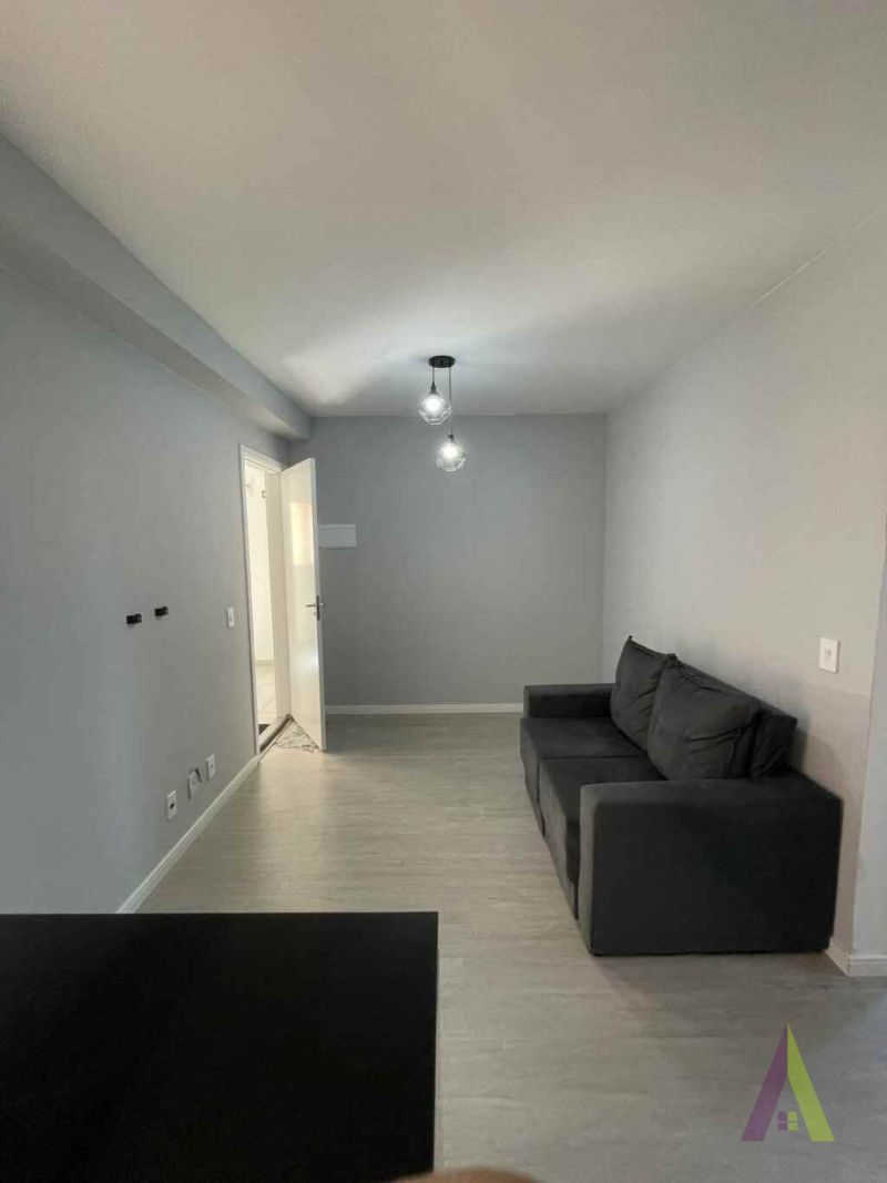 Apartamento Semi-Mobiliado no Coração de São Roque!