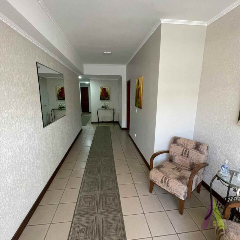  Apartamento Térreo no Centro da Cidade de São Roque!