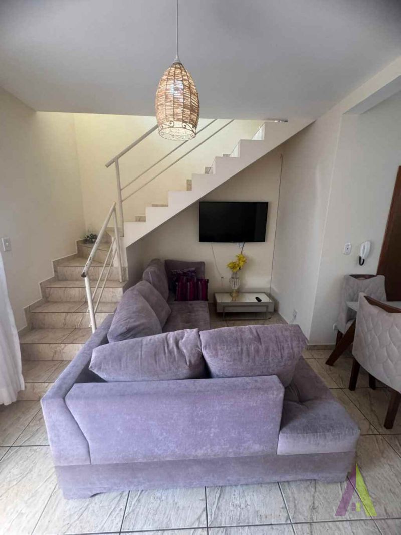 Sobrado Mobiliado em Condomínio de São Roque!