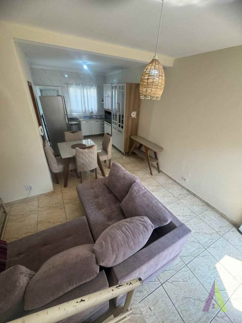 Sobrado Mobiliado em Condomínio de São Roque!