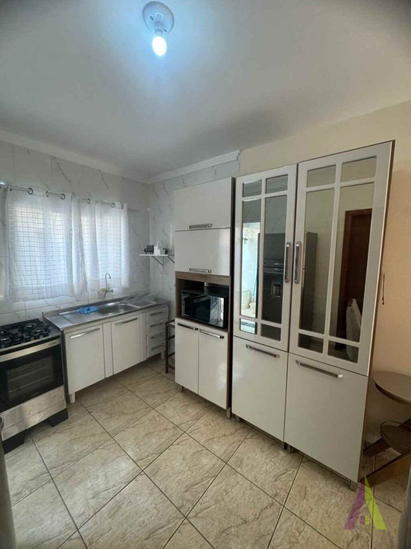 Sobrado Mobiliado em Condomínio de São Roque!