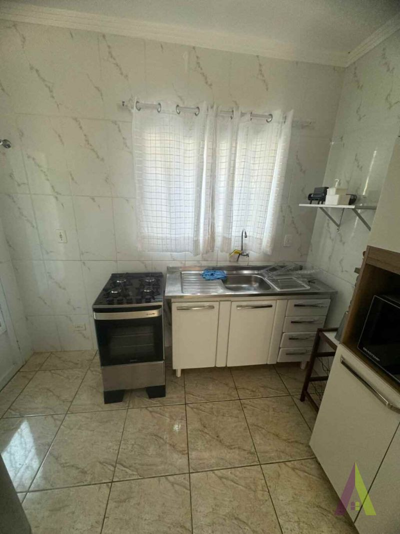 Sobrado Mobiliado em Condomínio de São Roque!