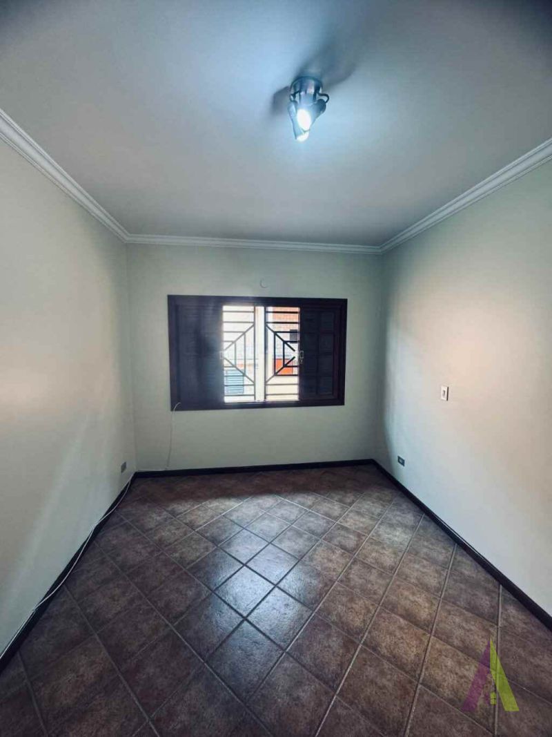 Casa em Condomínio Fechado de Alto Padrão em São Roque!