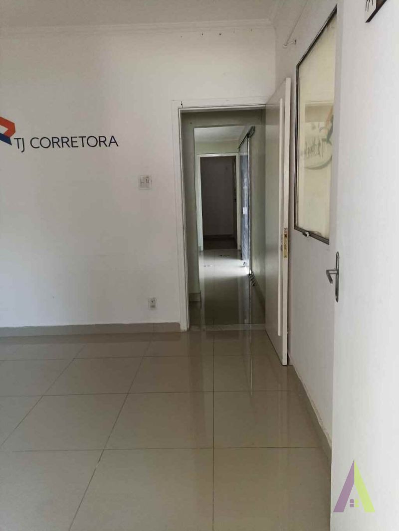 Casa Térrea Comercial em São Roque!