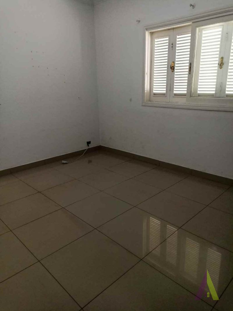 Casa Térrea Comercial em São Roque!