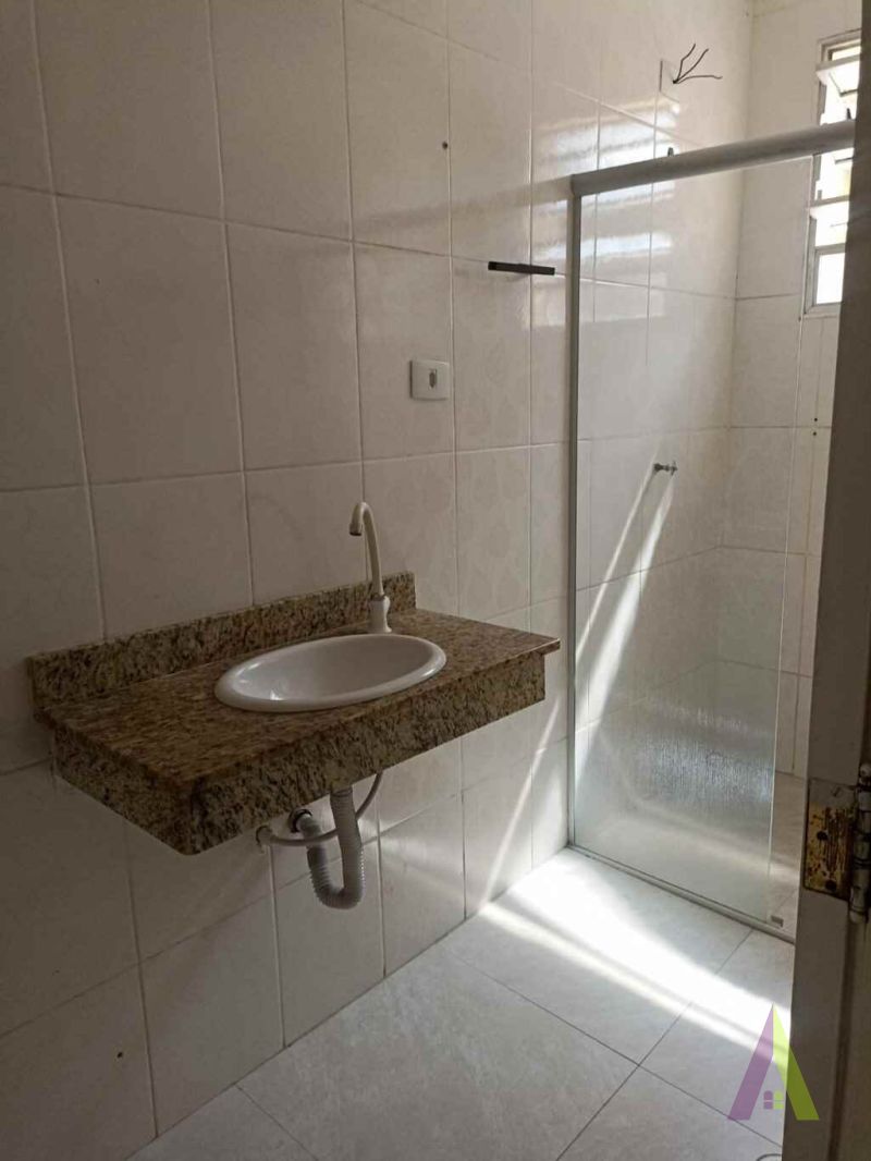 Casa Térrea Comercial em São Roque!