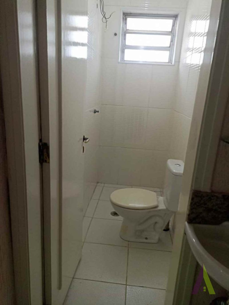 Casa Térrea Comercial em São Roque!