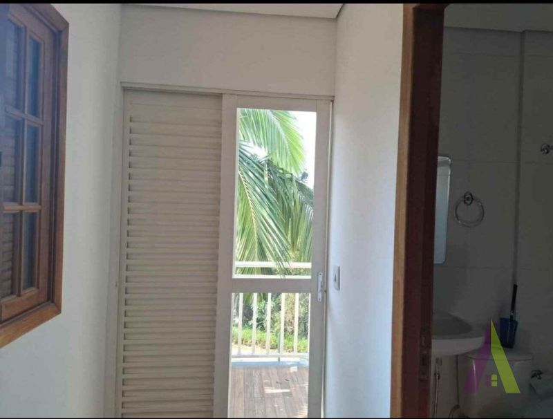 Casa em Condomínio Fechado de São Roque!