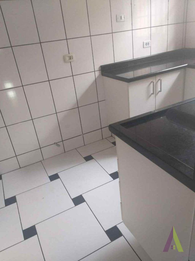 Casa com piscina e churrasqueira em São Roque!