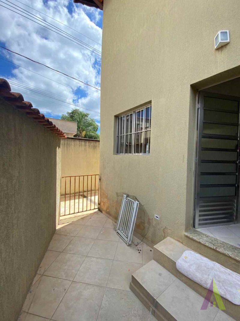 Casa em Bairro Tradicional em São Roque! 