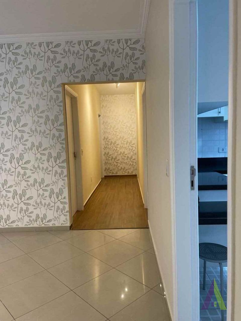 Casa Térrea em Bairro Tradicional em São Roque!