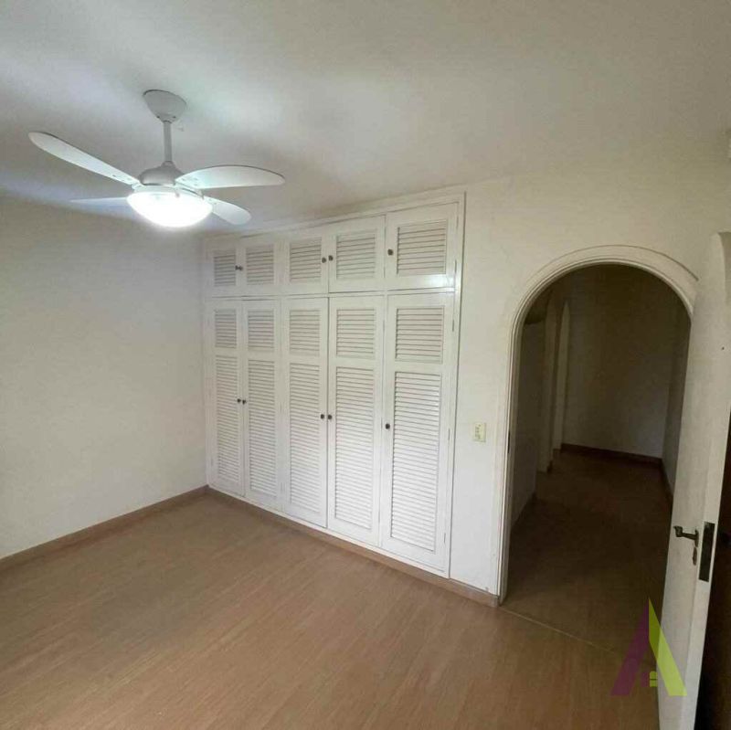 Casa TÃ©rrea com Quintal no centro de SÃ£o Roque!Â 