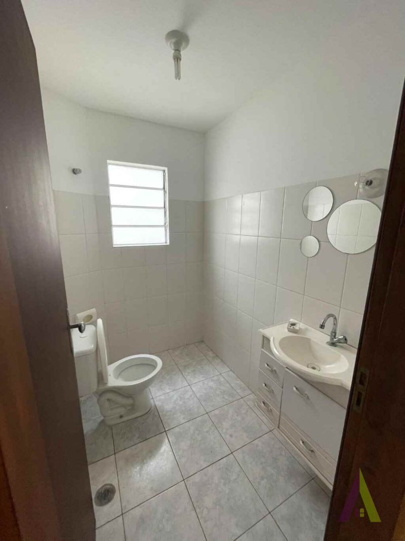 Sobrado no Centro de São Roque!