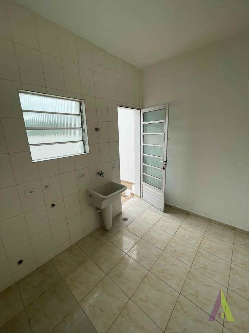 Sobrado no Centro de São Roque!