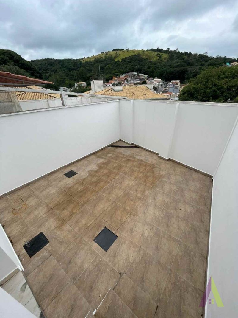 Sobrado no Centro de São Roque!