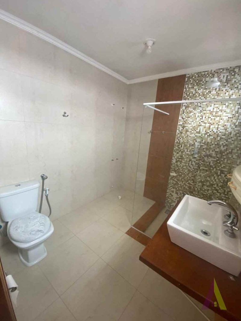 Casa em Condomínio Fechado de São Roque! 