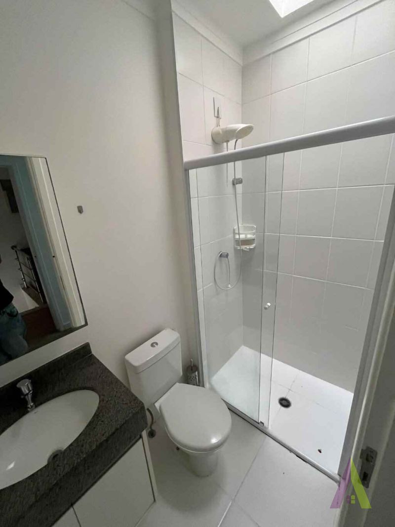 Casa em Condomínio Fechado Rica em Planejados de São Roque!