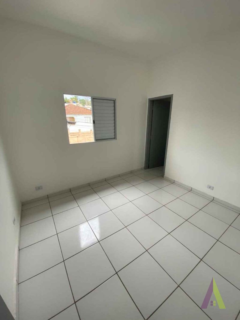 Kitnet Próxima ao Centro de São Roque! 