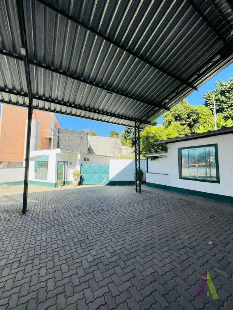  Ponto Comercial no Coração de São Roque!