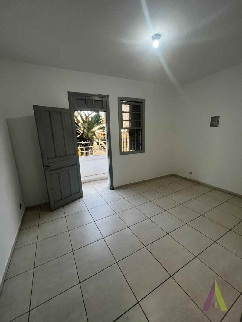 Sala Comercial  no Centro de São Roque!