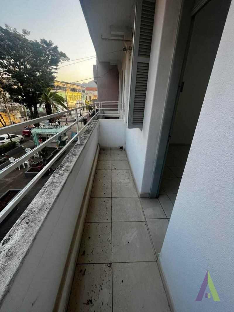 Sala Comercial  no Centro de São Roque!