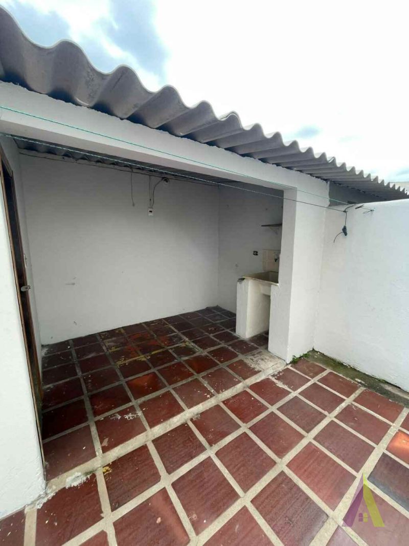 Sobrado com Edícula no Coração de São Roque!