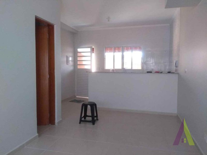 Sobrado em Condomínio no bairro Vila Vilma (Mailasqui) em SÃO ROQUE