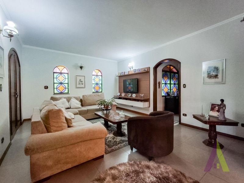 Casa Térrea em Bairro Tradicional  São Roque!