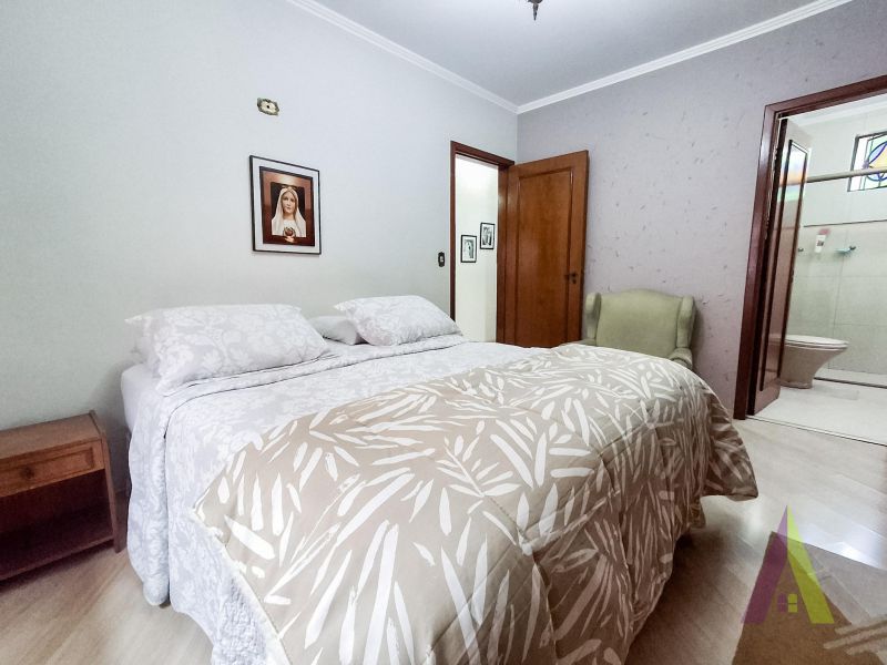 Casa Térrea em Bairro Tradicional  São Roque!
