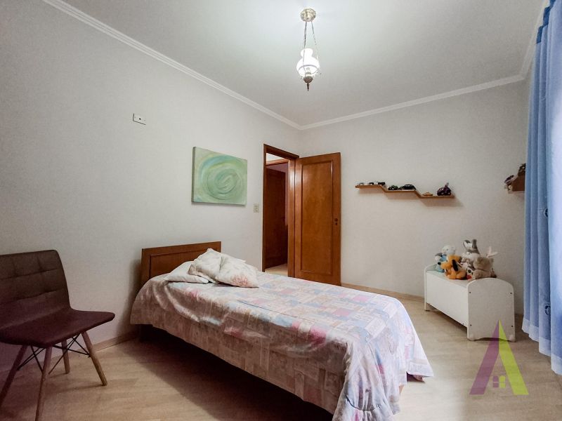 Casa Térrea em Bairro Tradicional  São Roque!