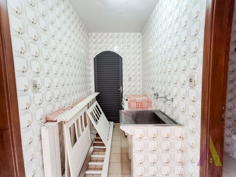 Casa Térrea em Bairro Tradicional  São Roque!
