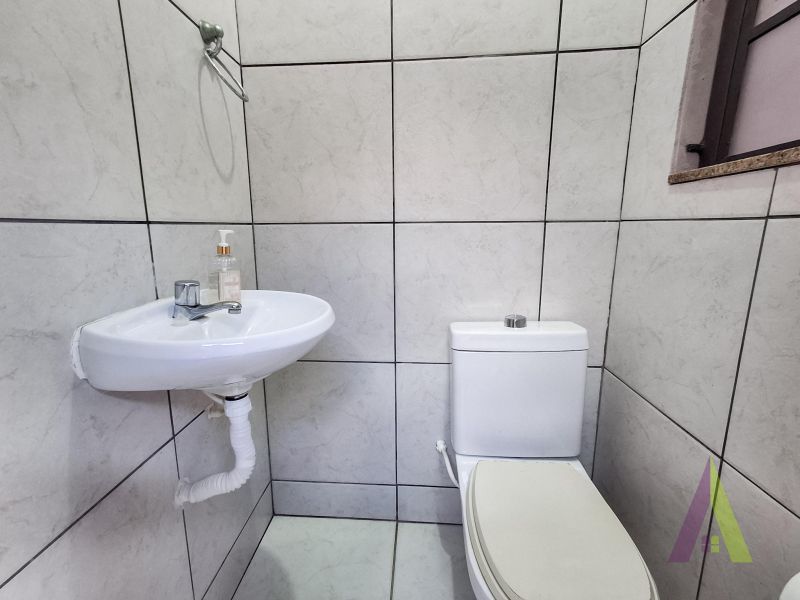 Casa Térrea em Bairro Tradicional  São Roque!