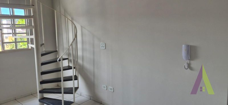 Kitnet Duplex em Bairro Tradicional de São Roque!