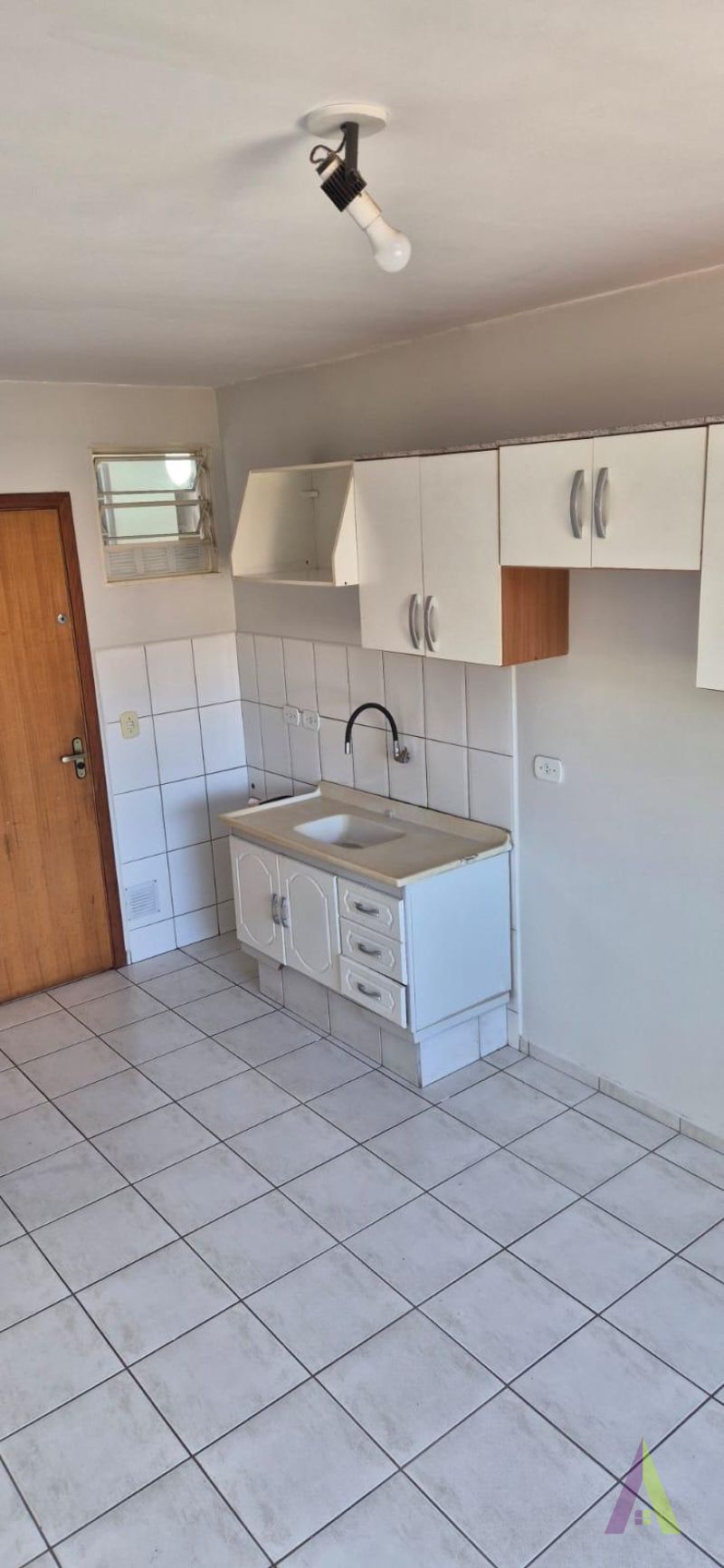 Kitnet Duplex em Bairro Tradicional de São Roque!