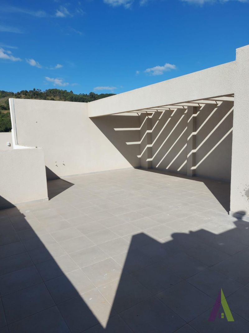 Apartamento Duplex Novo em Condomínio Resort de São Roque! 