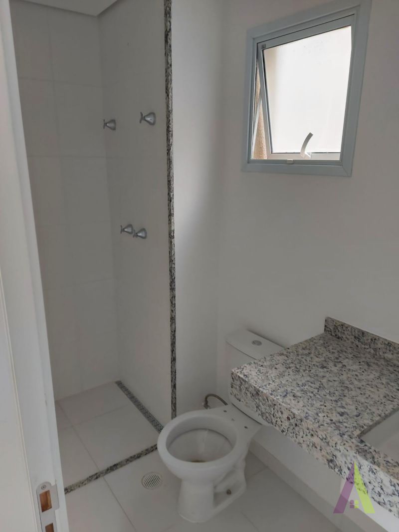 Apartamento Duplex Novo em Condomínio Resort de São Roque! 