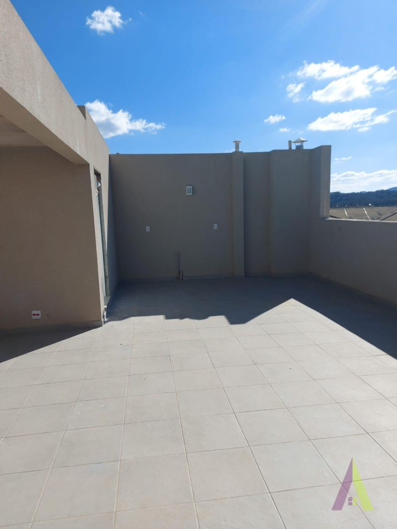 Apartamento Duplex Novo em Condomínio Resort de São Roque! 