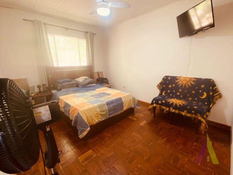 Sitio com 3 Casas e Lago em São Roque!