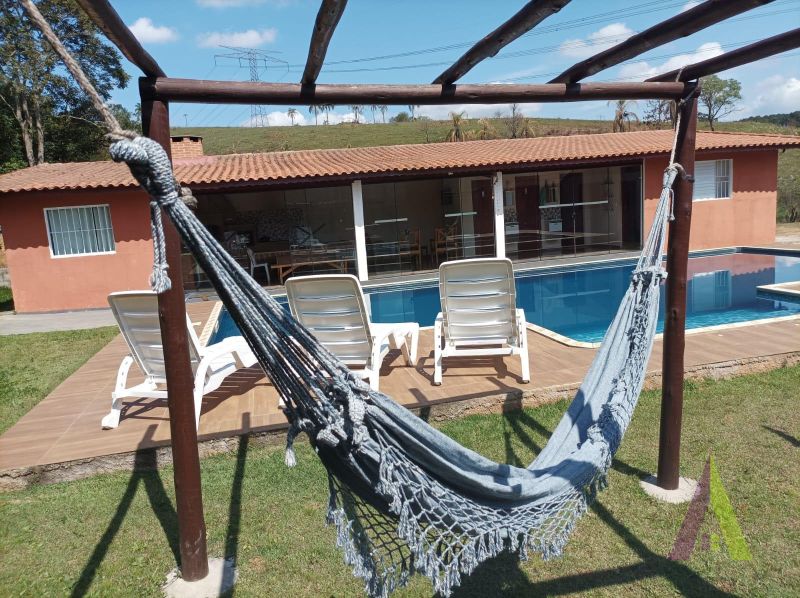 Chácara com Chales  em Ibiúna!