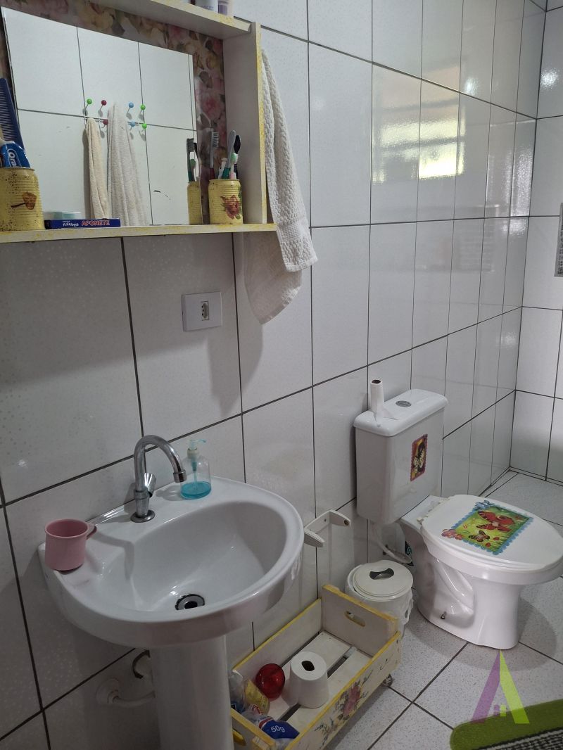 Chácara com piscina e tobogã em São Roque!